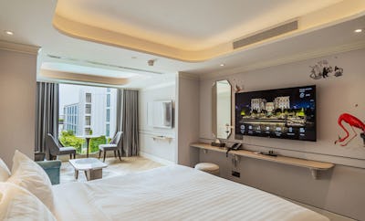 Club One Bedroom Riverview