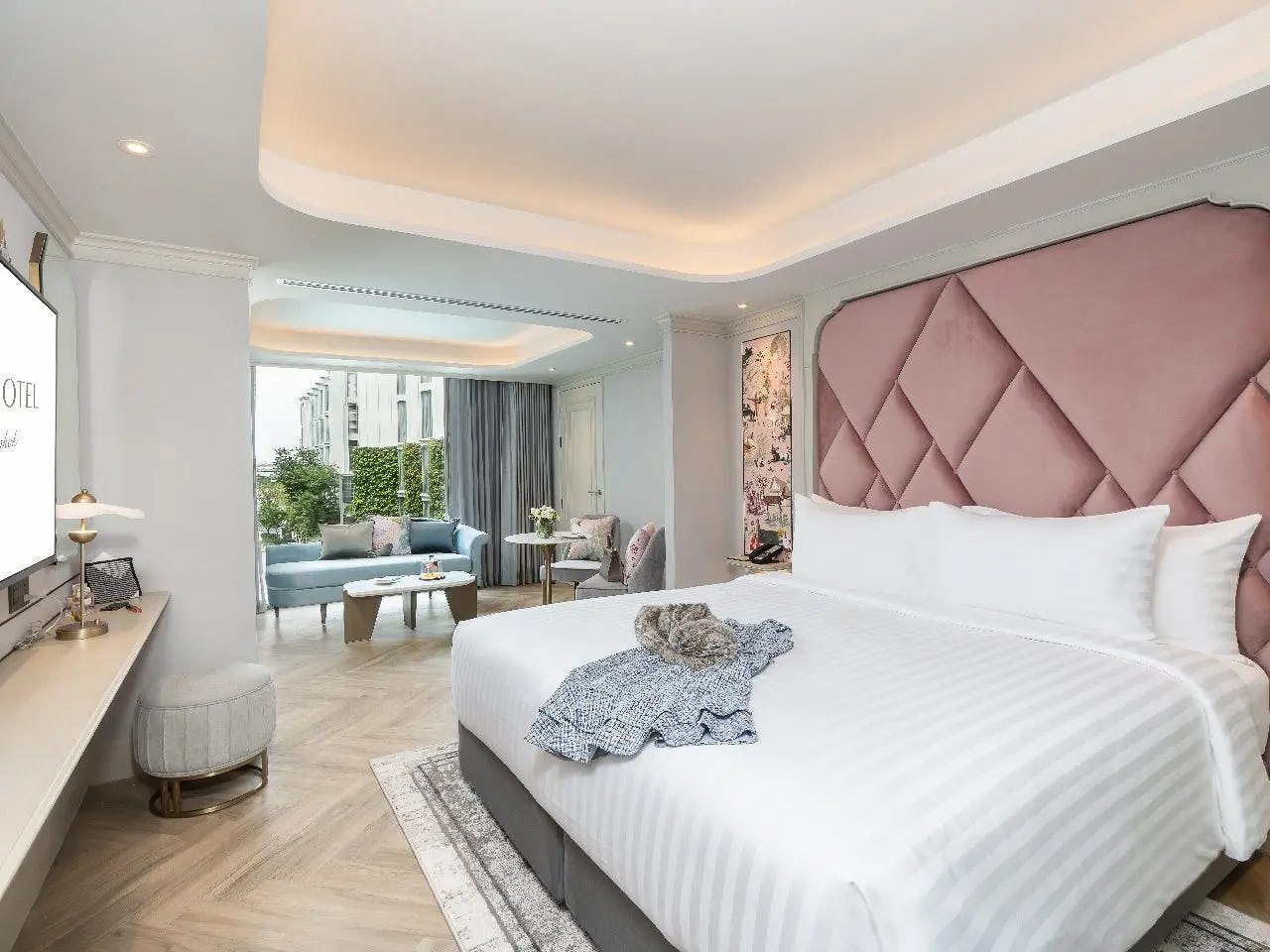 One Bedroom Riverview