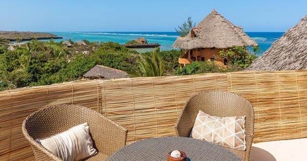 the-sands-at-chale-island-kenya-top-roof-room-01_12146