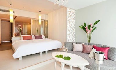 Pool Access Junior Suite