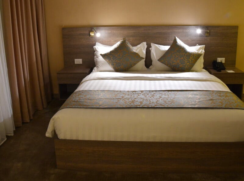 the-sanrock-hotel-amman-jordan-junior-suite_12374