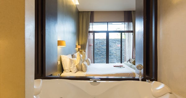 the-sea-koh-samui-resort-and-residences-by-tolani-thailand-one-bedroom-delue-suite-plunge-pool-01_11741