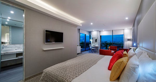 the-sense-de-luxe-hotel-junior-suite-02_11212