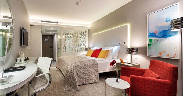 the-sense-de-luxe-hotel-standard-room-02_11212