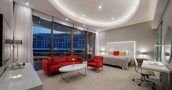 the-sense-de-luxe-hotel-suite-01_11212