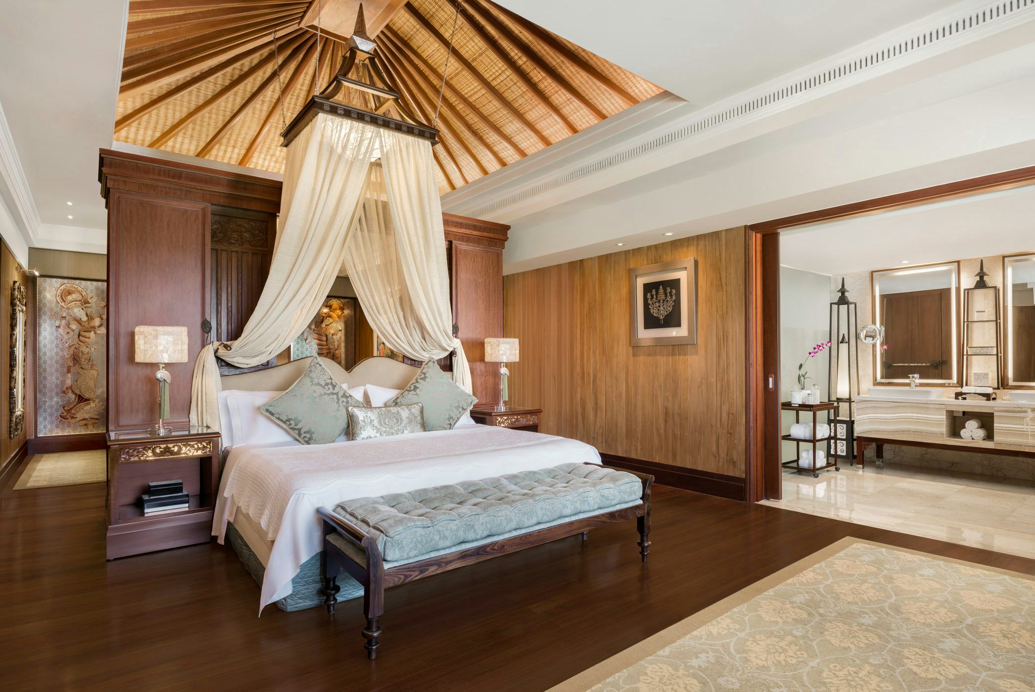 the-st-regis-bali-resort-grand-astor-suite-01_386