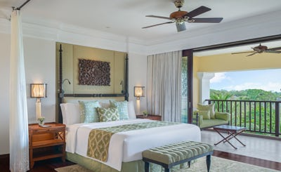 the-st-regis-bali-resort-st-regis-suite-01_386