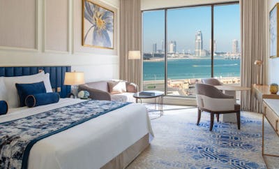 Grand Deluxe Guest room, 1 King