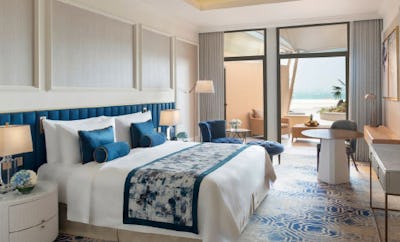 Grand Deluxe Guest room, 1 King, Sea view, Terrace