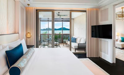 St. Regis Suite, 1 King, Partial sea view