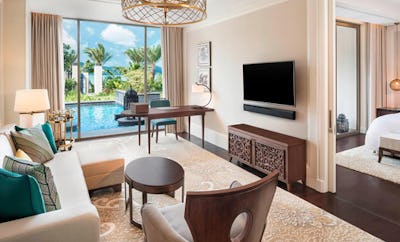 St. Regis Suite, 2 Double, Beach front access, Plunge pool