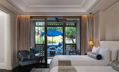 St. Regis Suite, 2 Double, Beach front access, Plunge pool