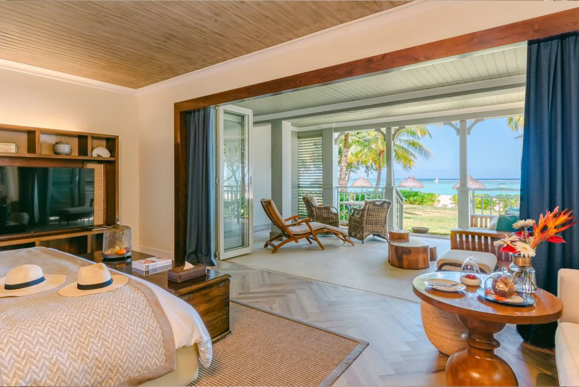 the-st-regis-le-morne-resort-mauritius-heritage-beach-suite_5240