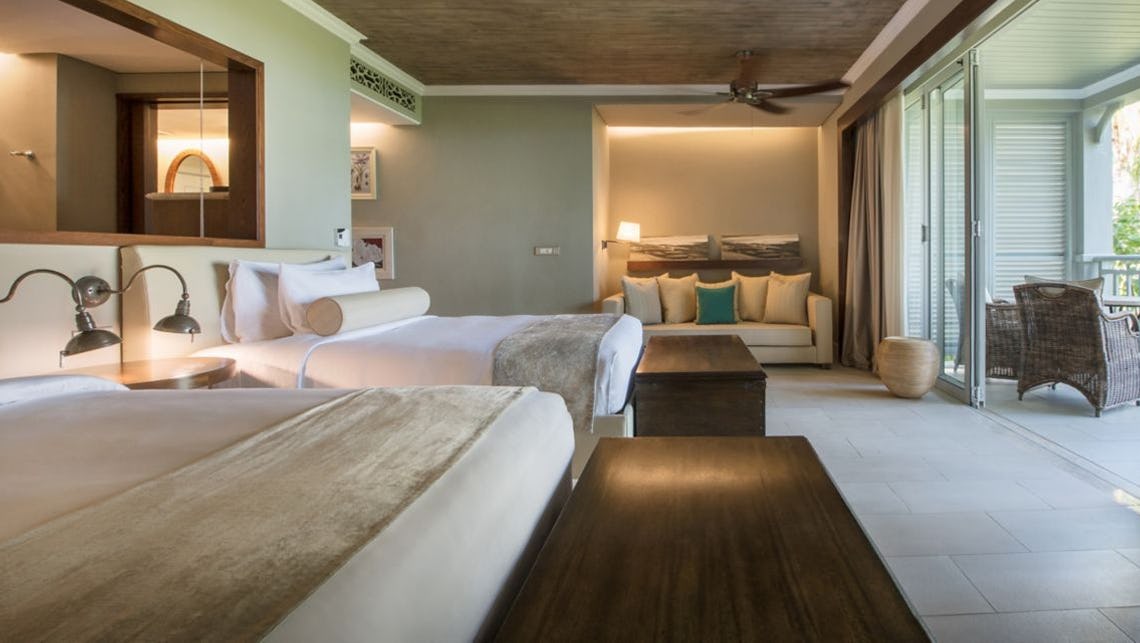 the-st-regis-le-morne-resort-mauritius-junior-suite-twin-01_5240