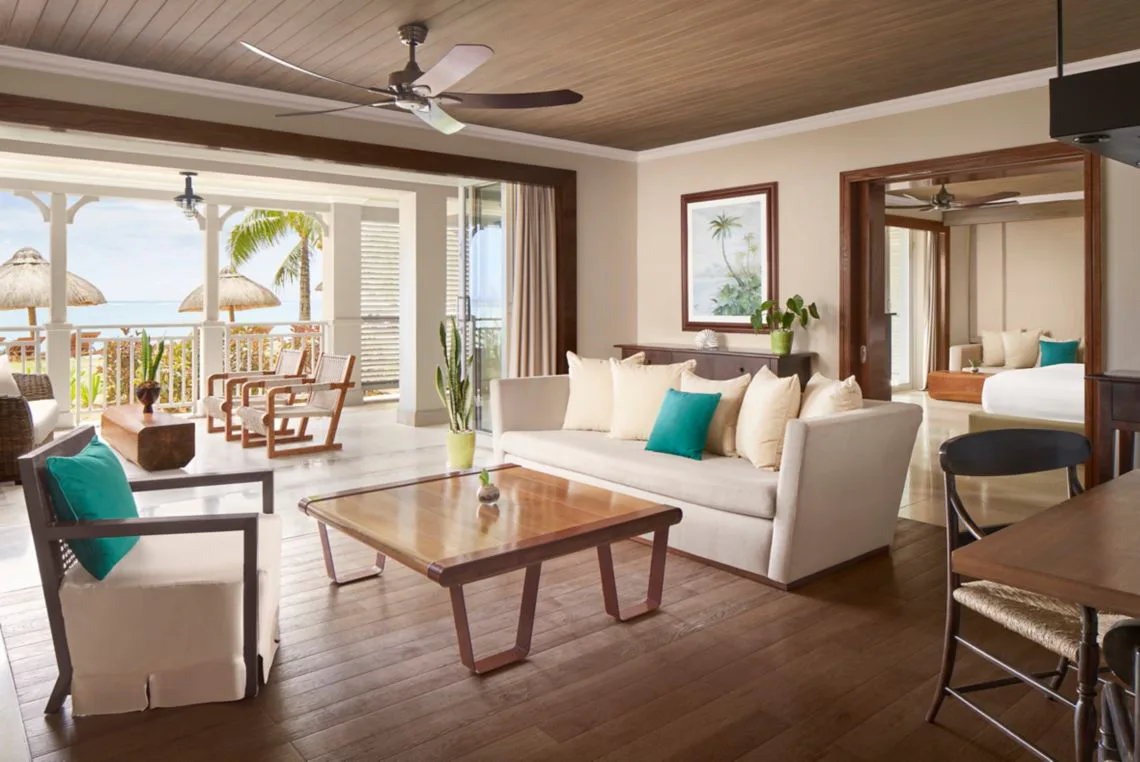 the-st-regis-le-morne-resort-mauritius-le-morne-beach-access_5240