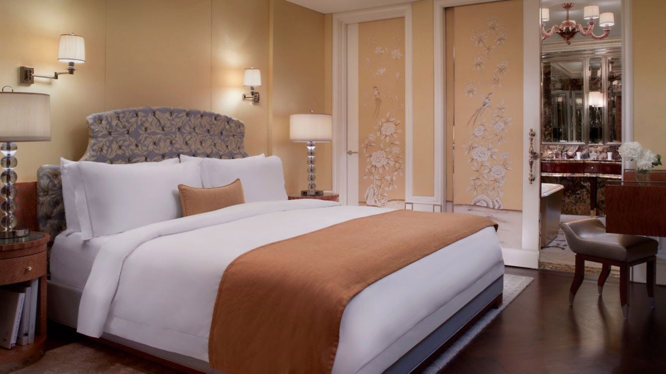 the-st-regis-singapore-specialty-suite-01_358