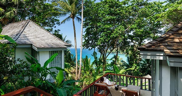 the-surin-phuket-one-bedroom-hill-side-cottage-03_5258