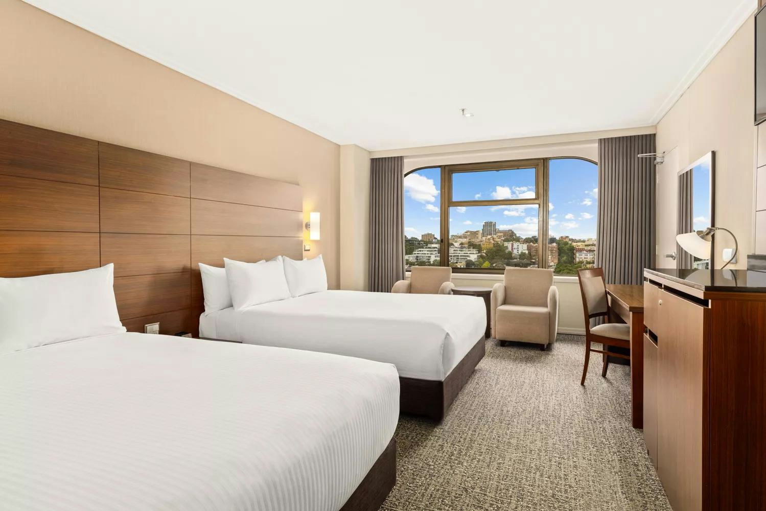 the-sydney-boulevard-hotel-australia-deluxe-queen-queen-room-01_1078