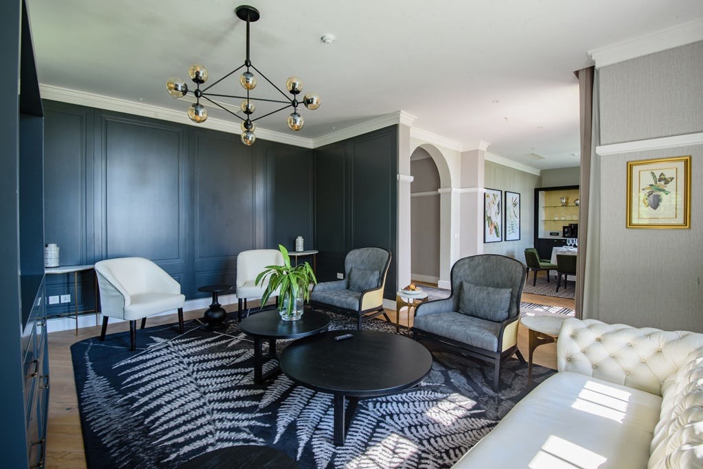 the-victoria-falls-hotel-zimbabwe-africa-presidential-suite_13106