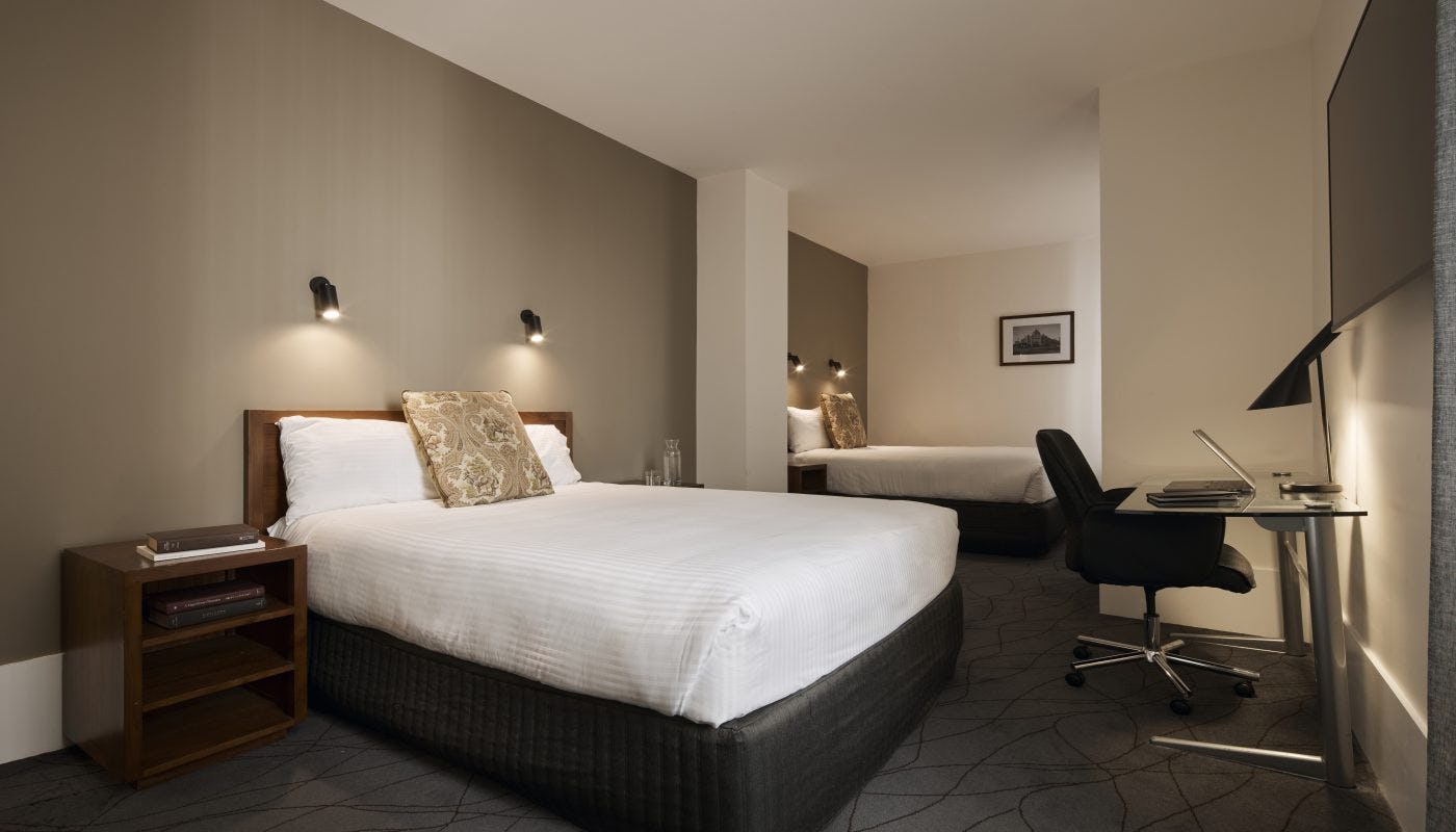 Heritage Queen Twin Room