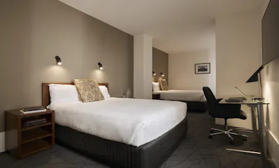 Heritage Queen Twin Room