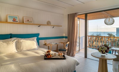 THE VIEW SIGNATURE SUITE