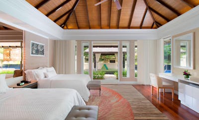 2 Bedroom Villa Bedroom 1: 1 King, Bedroom 2: 2 Twin, Private pool