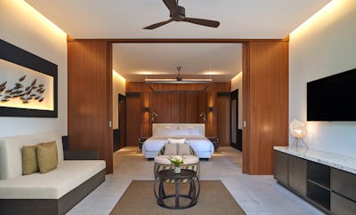 Deluxe Beach Villa Pool