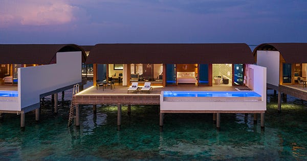 the-westin-maldives-miriandhoo-resort-overwater-suite-02_10543
