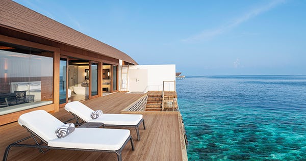 the-westin-maldives-miriandhoo-resort-overwater-suite-03_10543