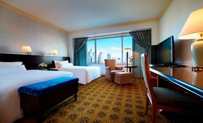 Executive Lounge Access