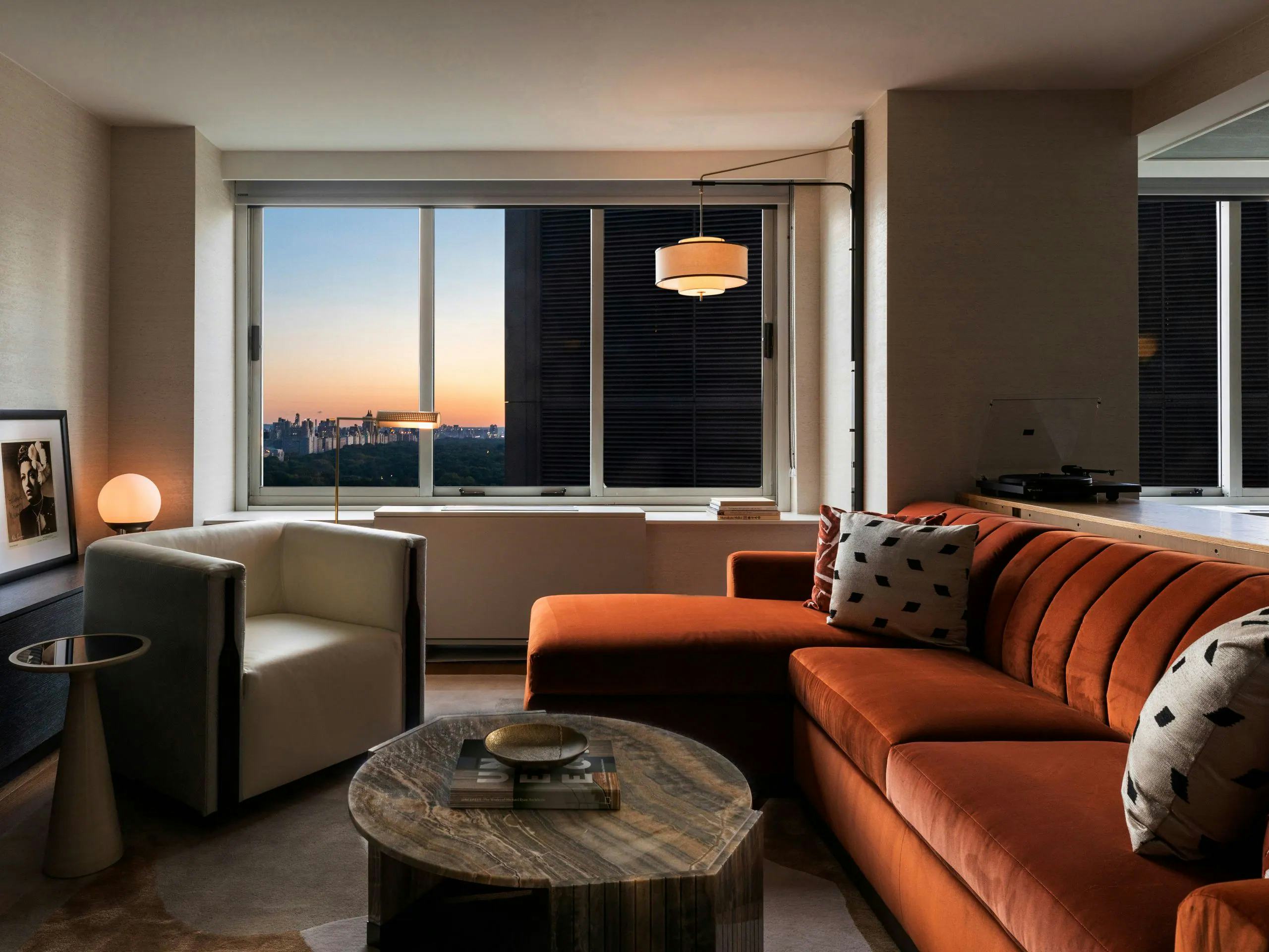 Thompson Suite, High Floor, Lounge Access