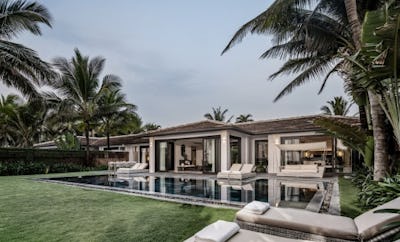 THREE BEDROOM POOL VILLA (OCEAN FRONT)