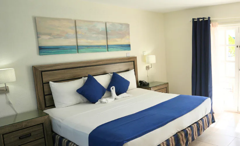 time-out-hotel-barbados-deluxe-room_4894