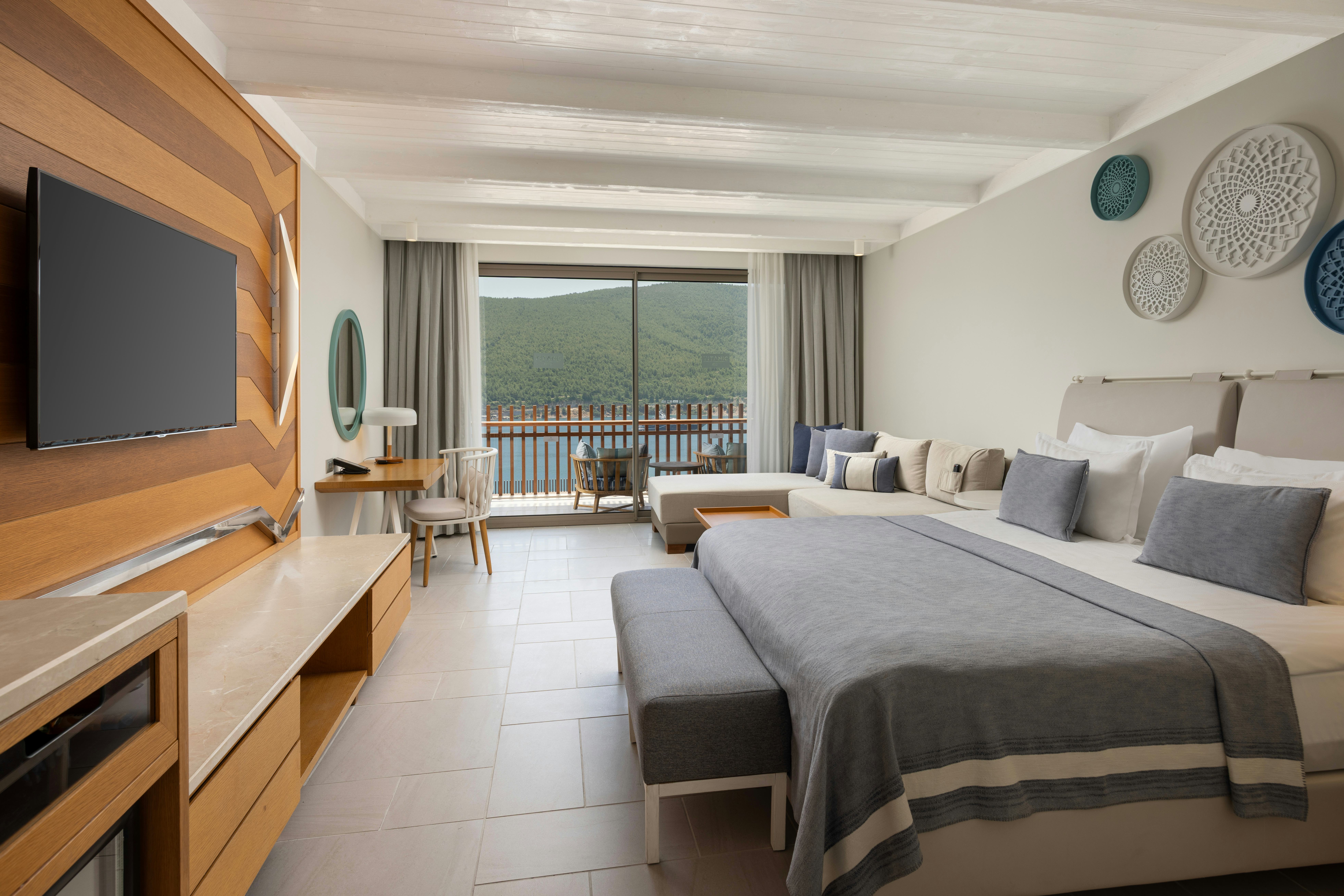 Superior Sea View Room