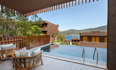 Swim-up Standard Room