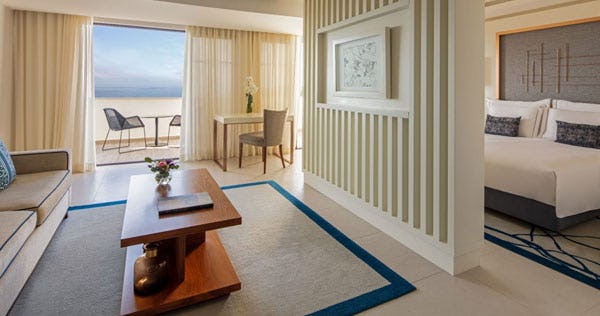 JUNIOR SUITE WITH SEA VIEW
