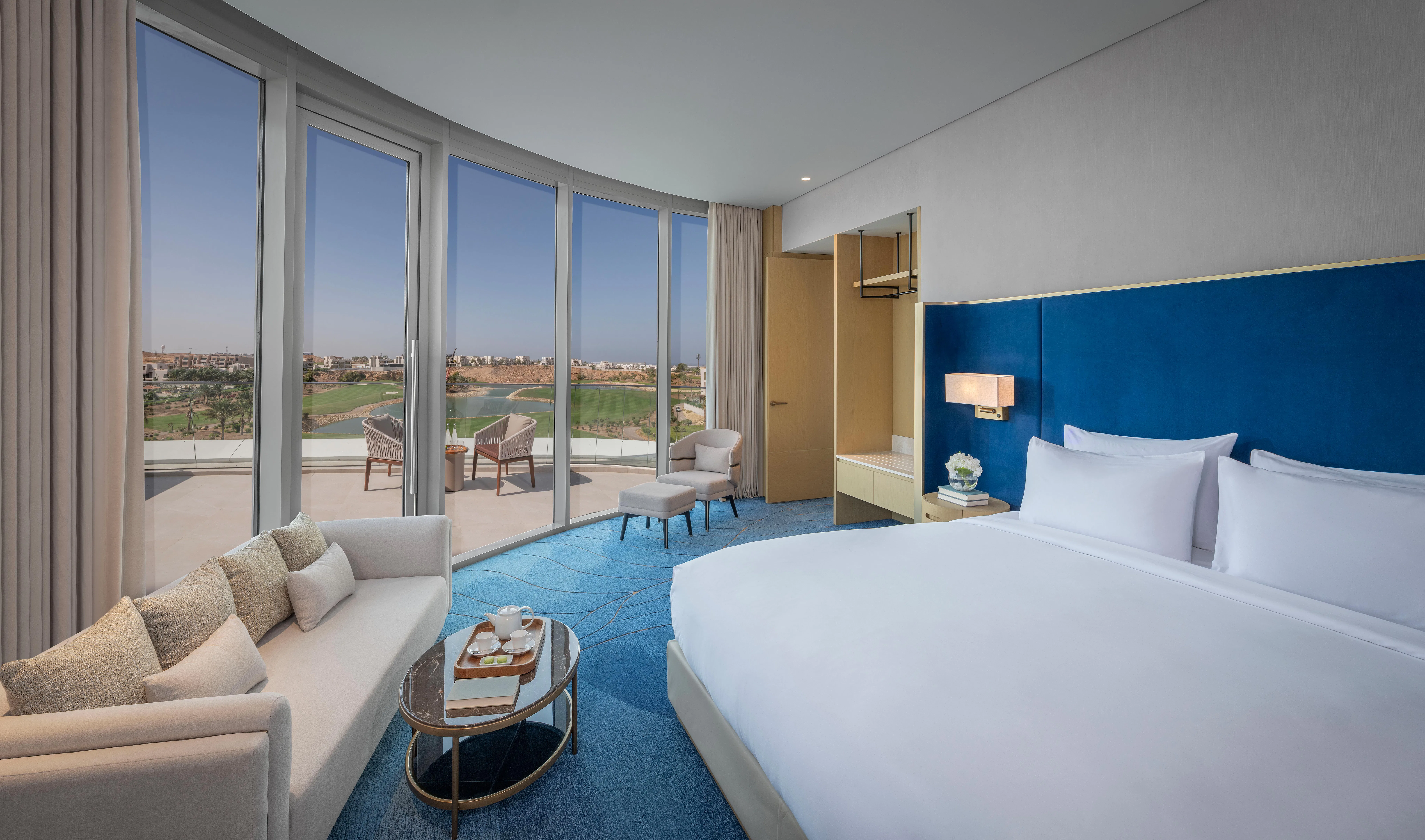 tivoli-la-vie-muscat-hotel-and-residences-one-bedroom-golf-view-suite-01_13691