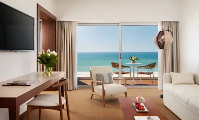 JUNIOR SUITE PUROBEACH WITH VIEW