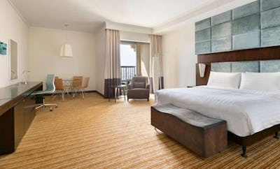 Traders Club Premier Room