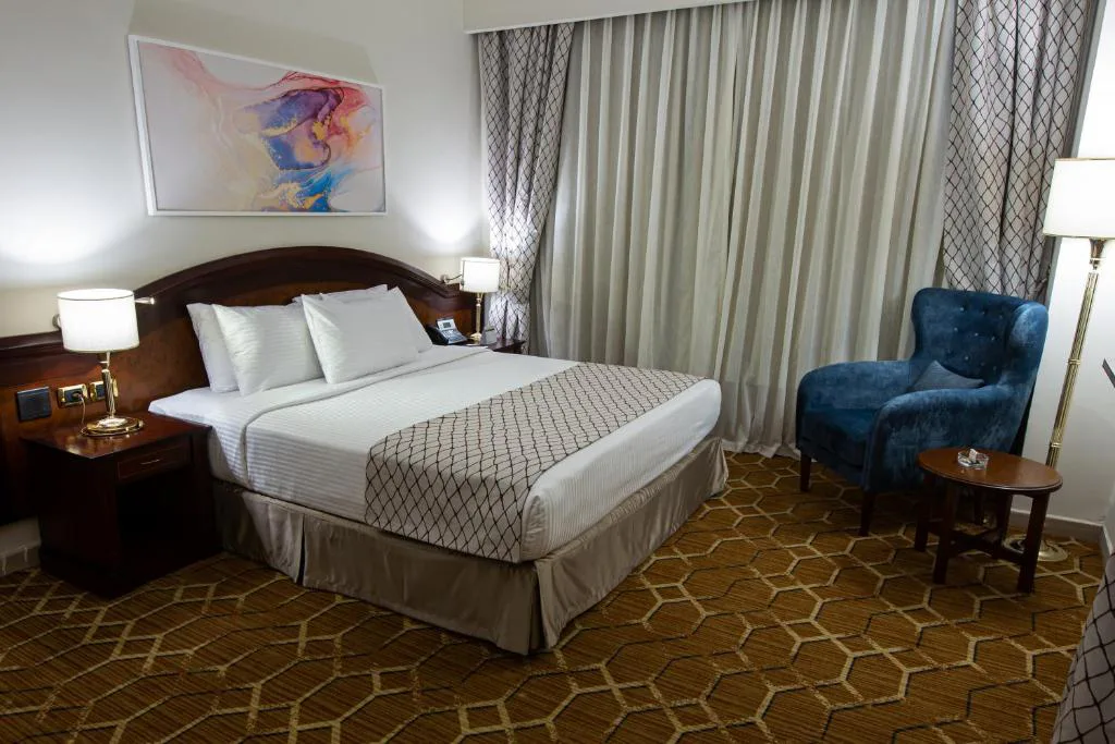 Deluxe Suite
