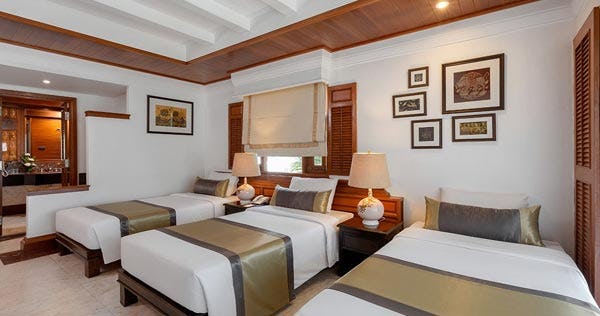 triple-beds-room-thavorn-beach-village-resort-and-spa-phuket-01_6382