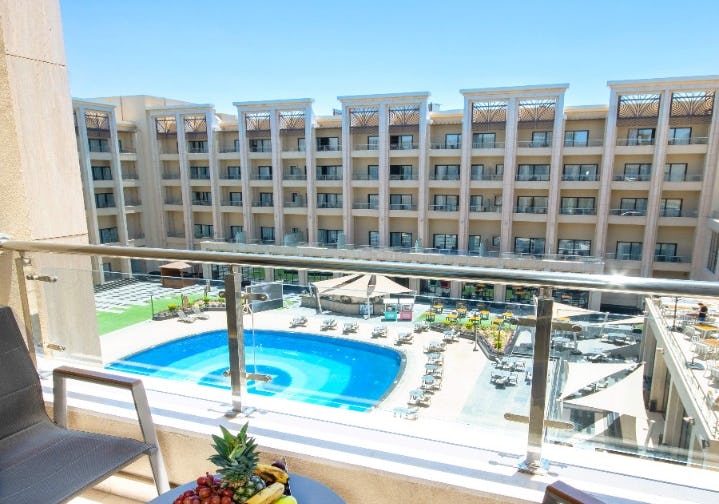 Deluxe Room Pool View