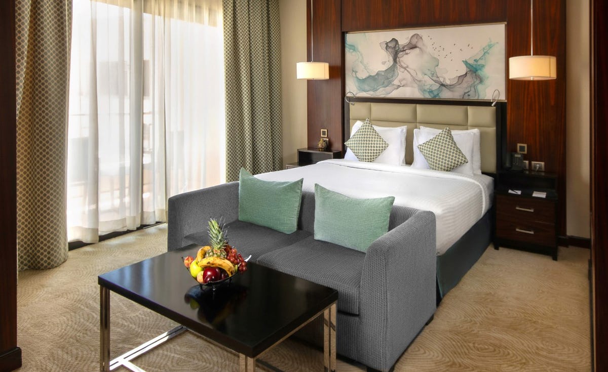 Grand Deluxe Pool View