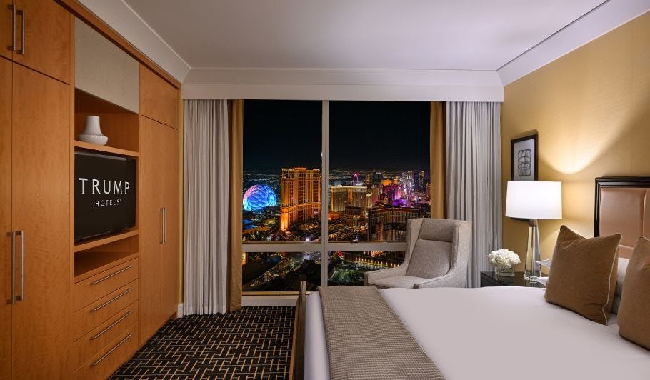 Deluxe One-Bedroom Suite