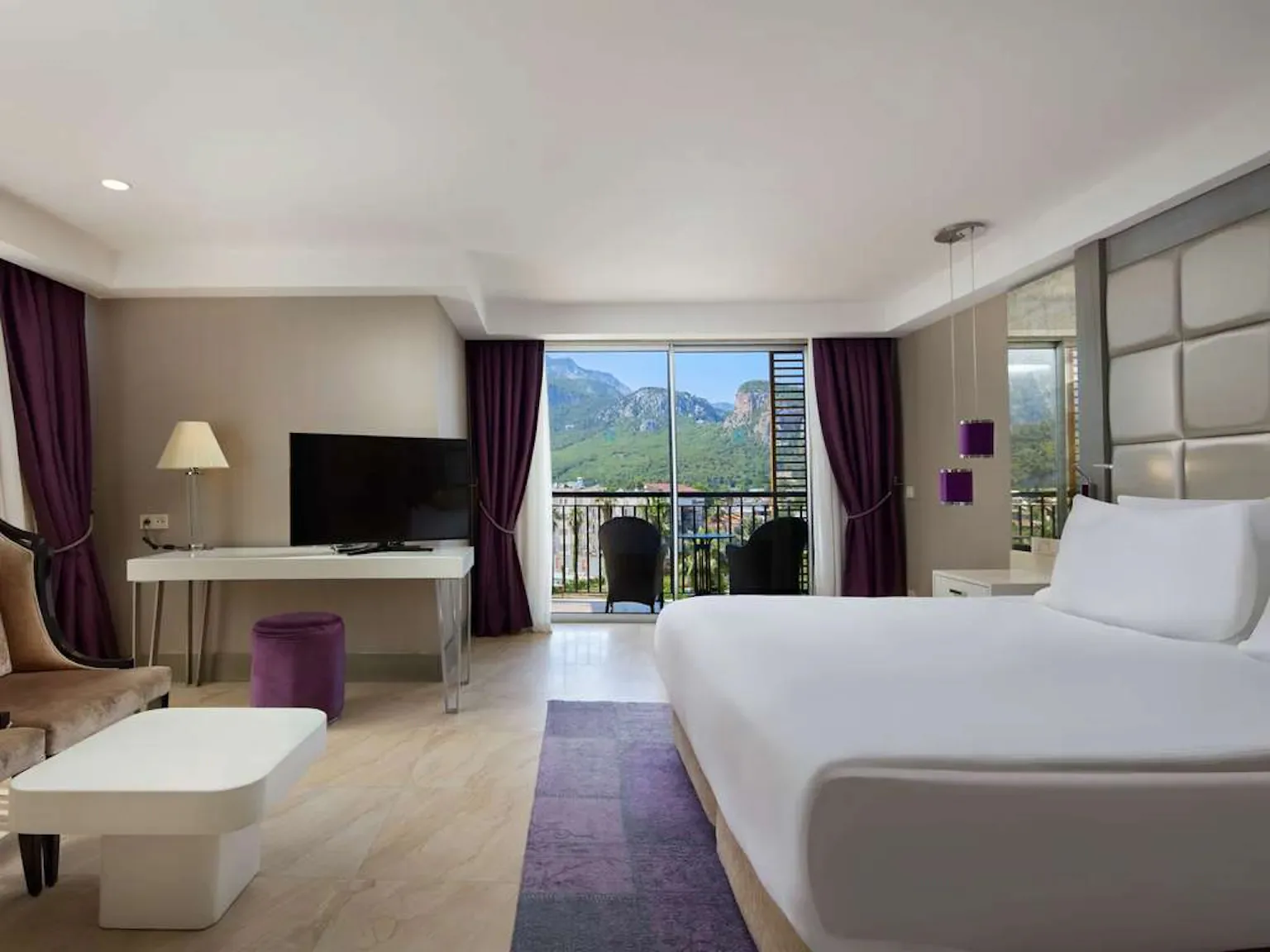 Friends Suite