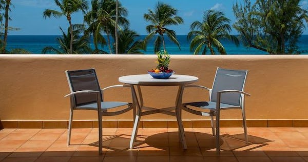 turtle-beach-by-elegant-hotels-junior-suite-deluxe-ocean-view_2518