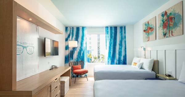 universals-endless-summer-resort-surfside-inn-and-suites-standard-room-01_10921