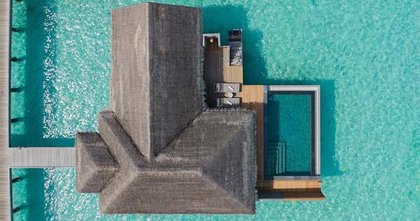 vakkaru-maldives-over-water-deluxe-pool-villa-01_12738