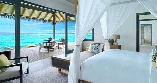 vakkaru-maldives-over-water-villa-01_12738